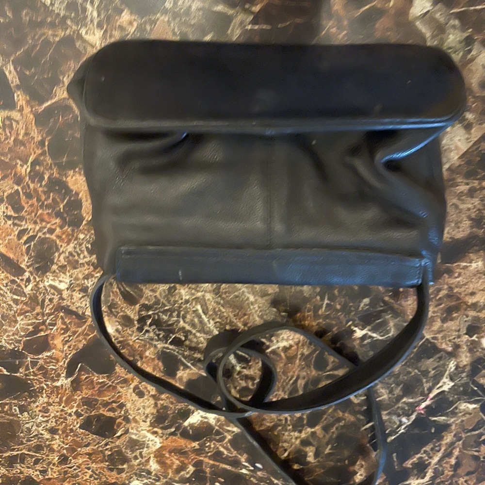 Kenneth Cole - Picture 2 of 6